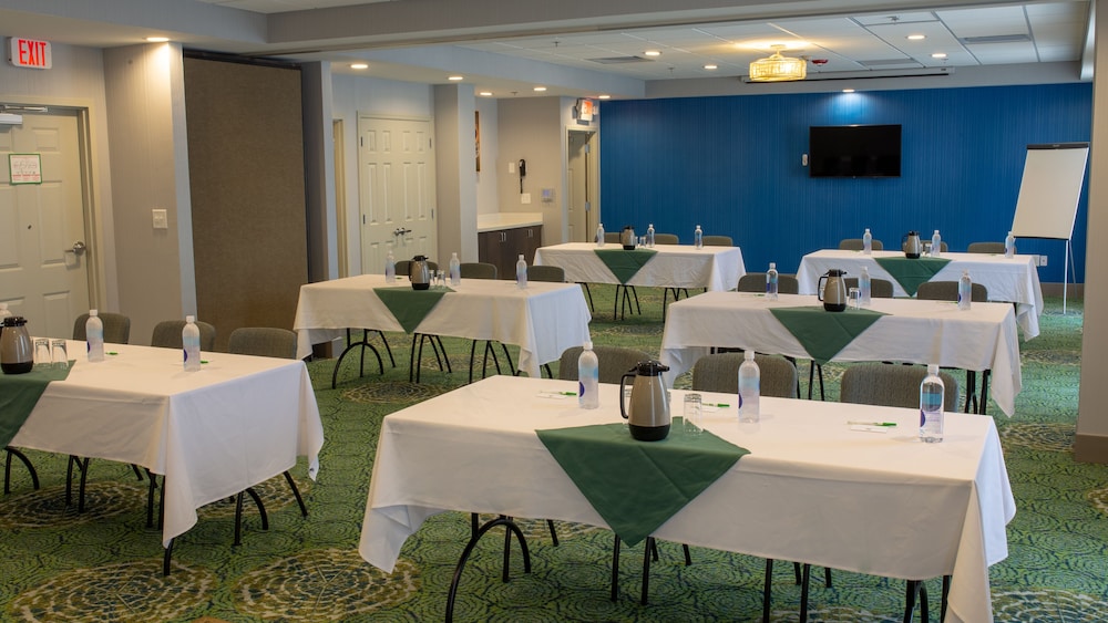 Holiday Inn Knoxville N Merchant Drive by IHG - photo 29