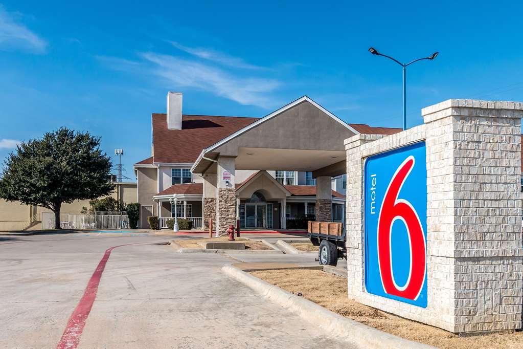 Motel 6 North Richland Hills TX NE Fort Worth - featured photo
