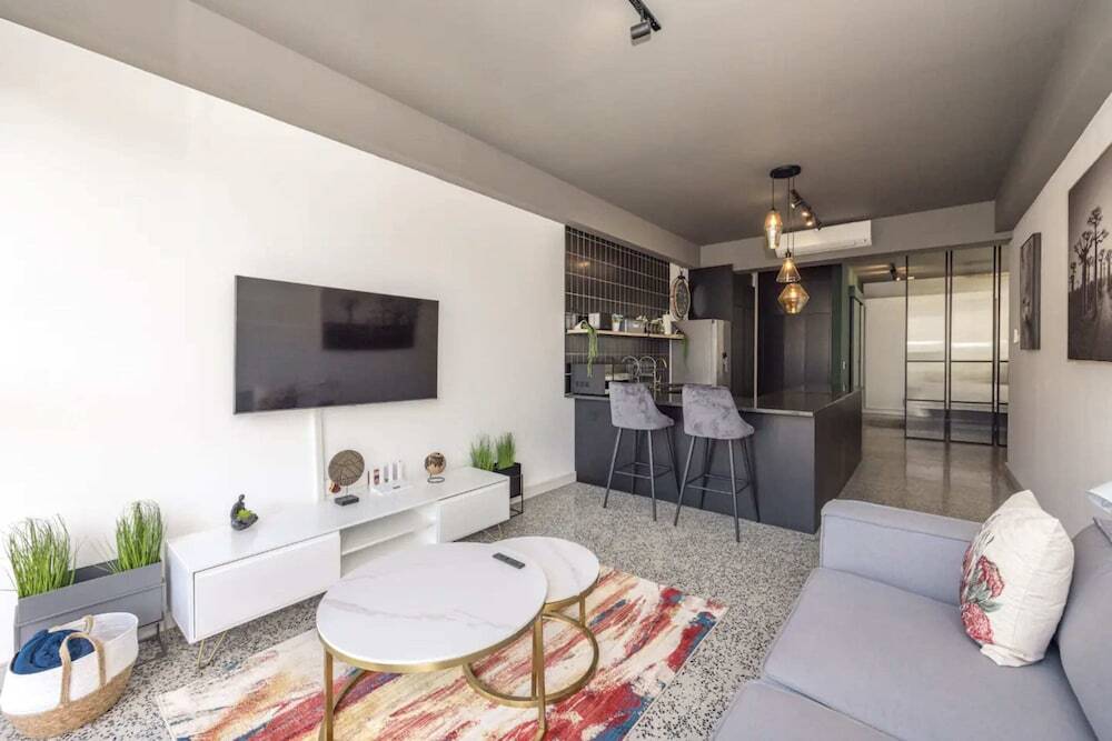 Beautiful central secure hotel living for couples — 4-Star Luxury Hotel in Cape Town, South Africa