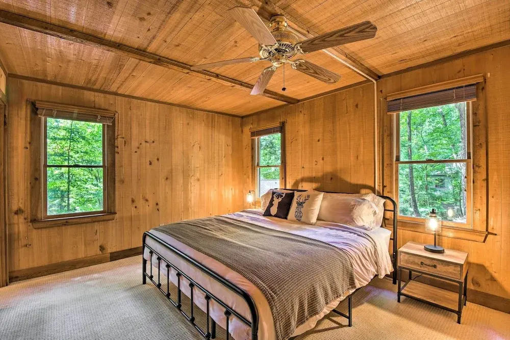 Big Canoe Mountain Resort Cabin w Pool Access - photo 5