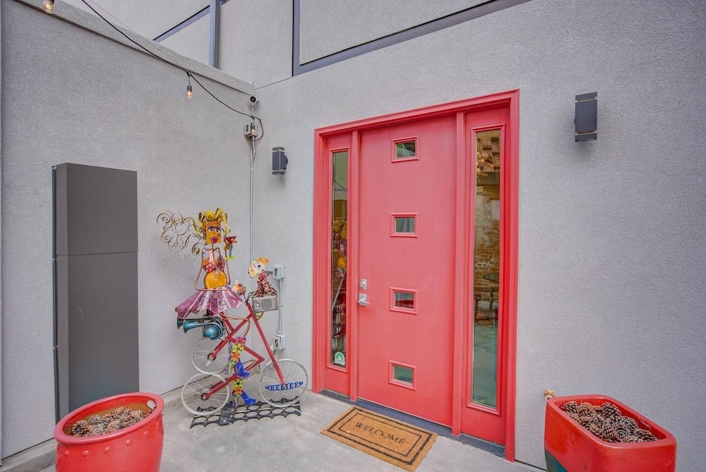 3BR Modern Marveldowntown Customprivate Balcony - photo 46