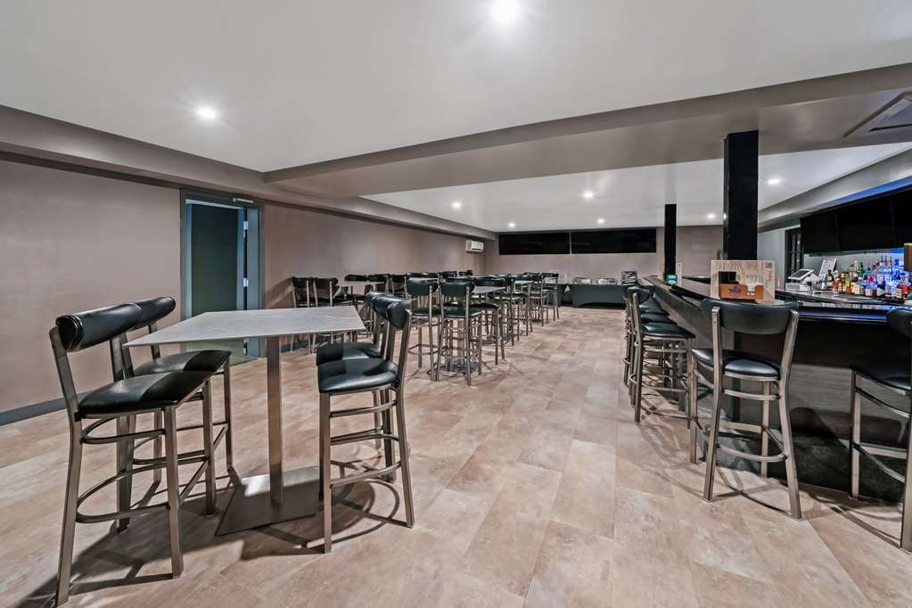 Americas Best Value Inn Foxboro - photo 30