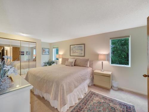 341 Edgewater Inn - photo 23