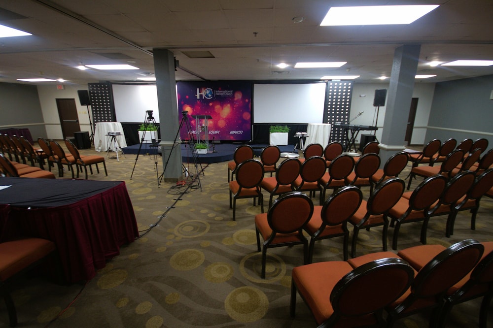 Atrium Hotel and Suites - photo 88
