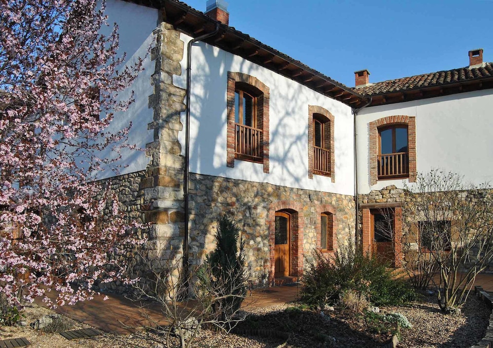 Hotel Rural Chousa Verde — Vegacervera