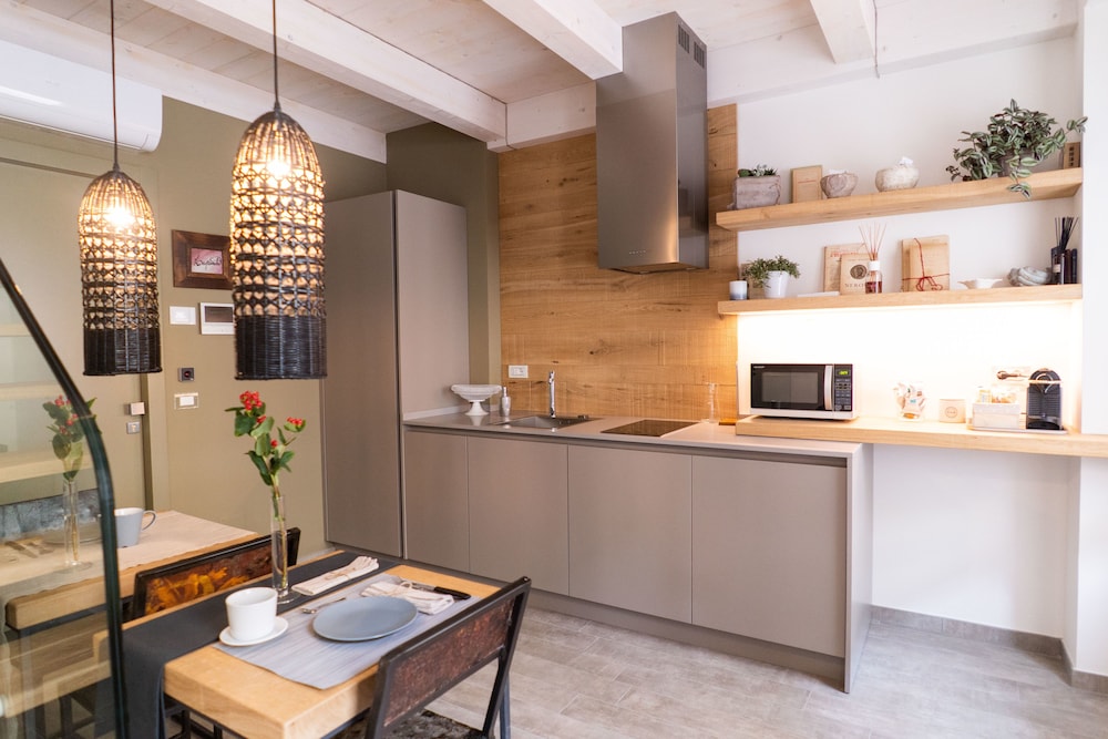 B&B Dei Poeti — 4-Star Luxury Hotel in Civitanova Marche, Italy