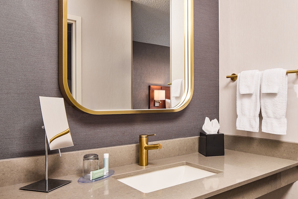 Courtyard by Marriott Fort Collins - photo 16