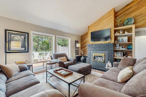 8 Dixie Mountain Lane in Sunriver, United States