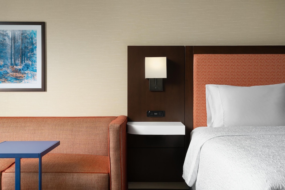 Hampton Inn Chambersburg - photo 19