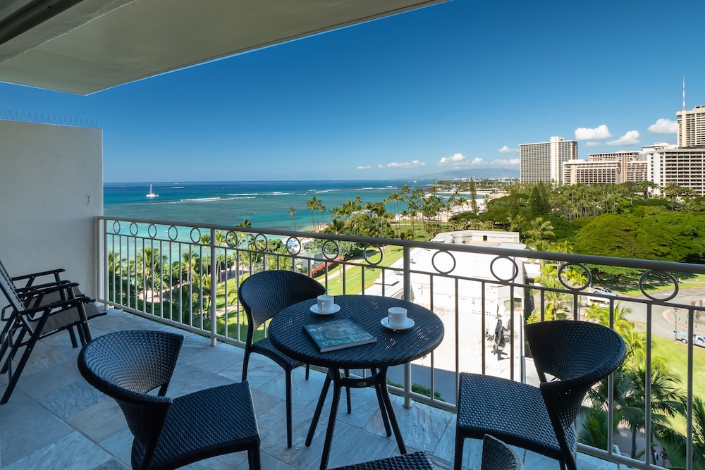 Waikiki Shore By Outrigger - photo 121