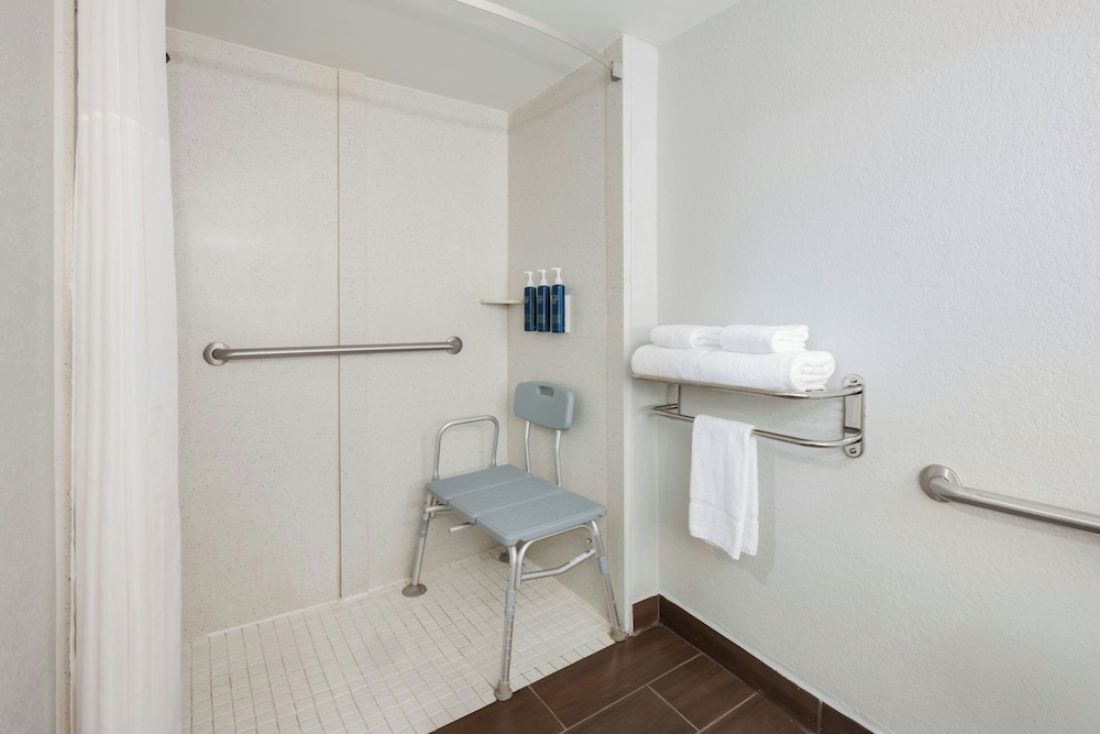 Four Points by Sheraton College Park Atlanta Airport - photo 15