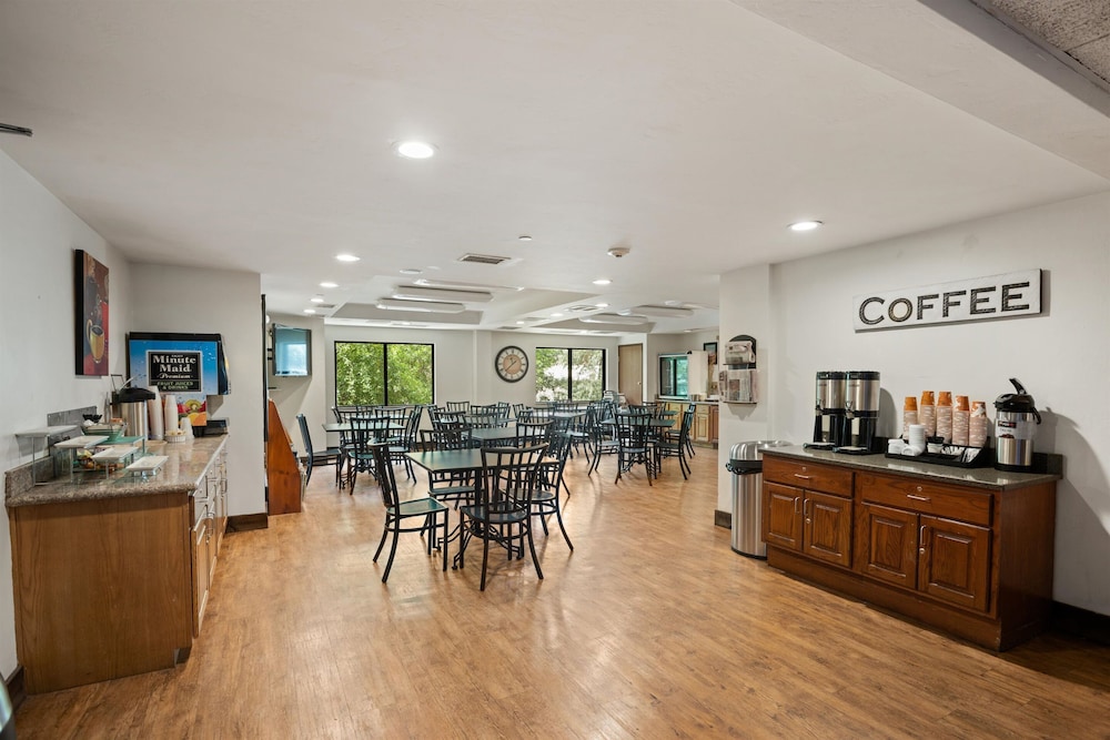 Hotel Glenwood Springs - photo 43
