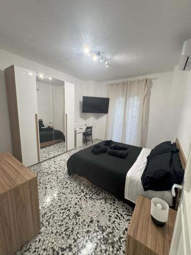 Black Angel Oak Apartment — 4-Star Luxury Hotel in Bari, Italy