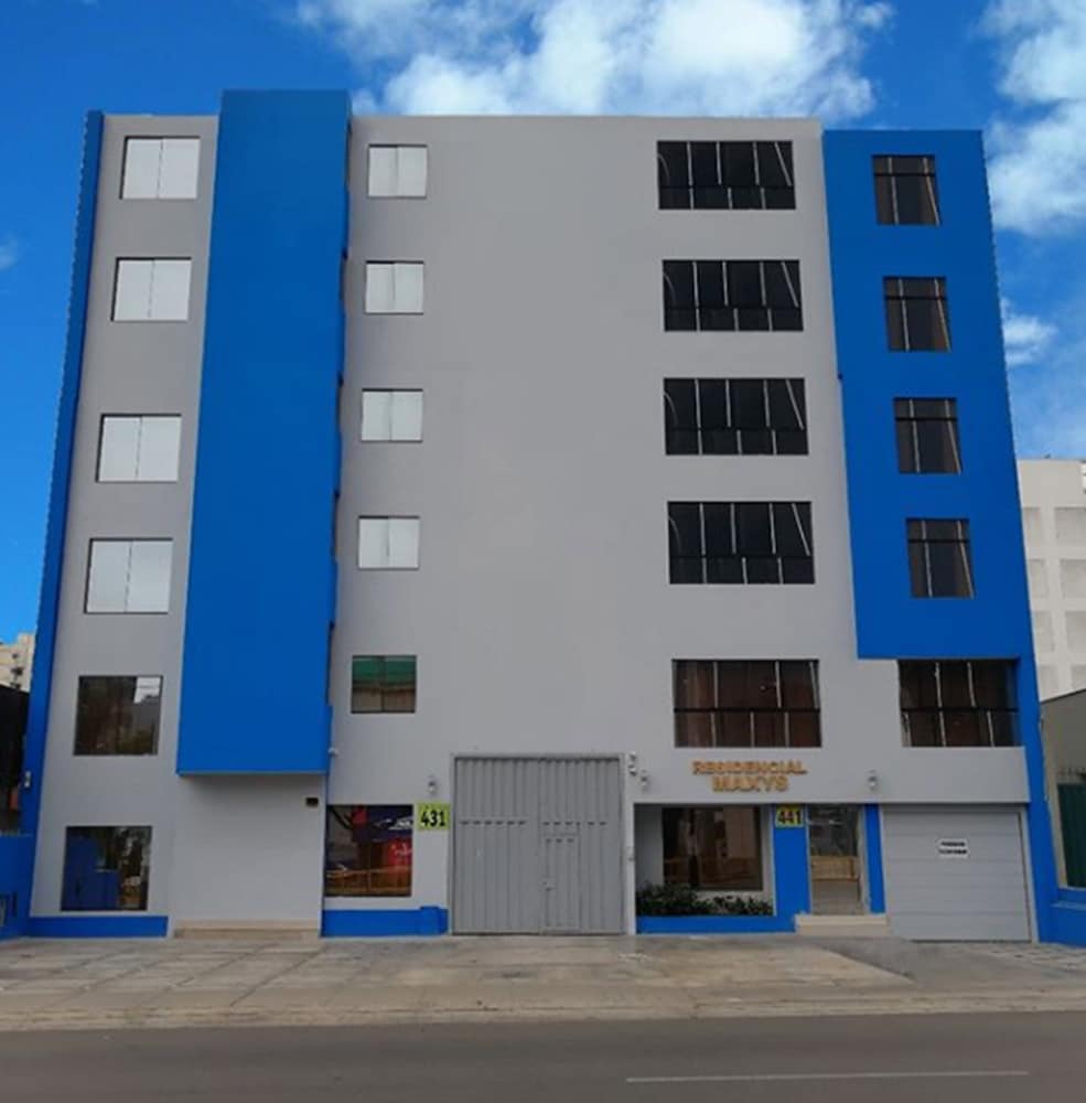 Hotel Maxys Grau - carbon neutral hotel in Lima