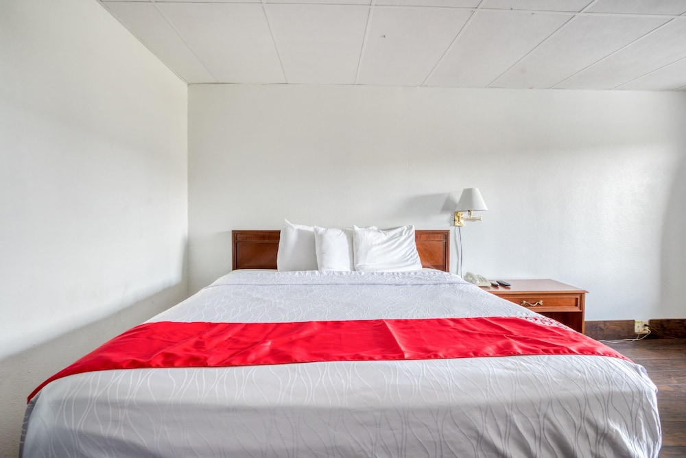 OYO Hotel San Antonio Lackland Air Force Base West - photo 8