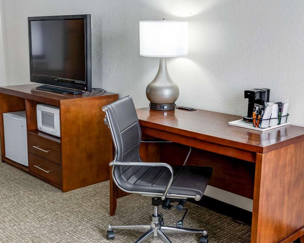 Comfort Inn Kearney Liberty - photo 15