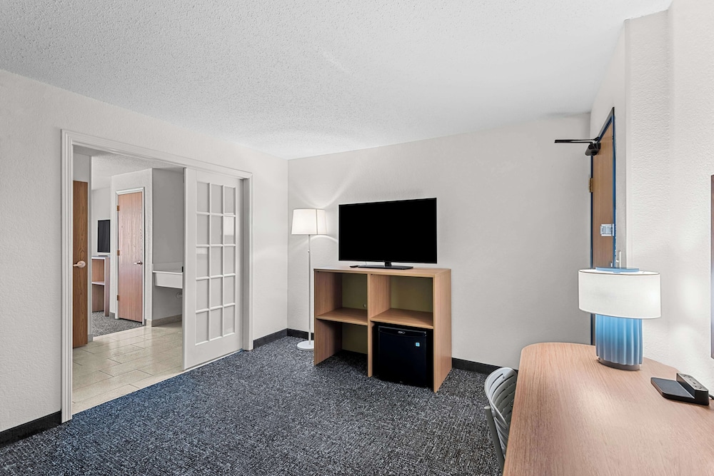 Spark by Hilton Cedar Falls - photo 19