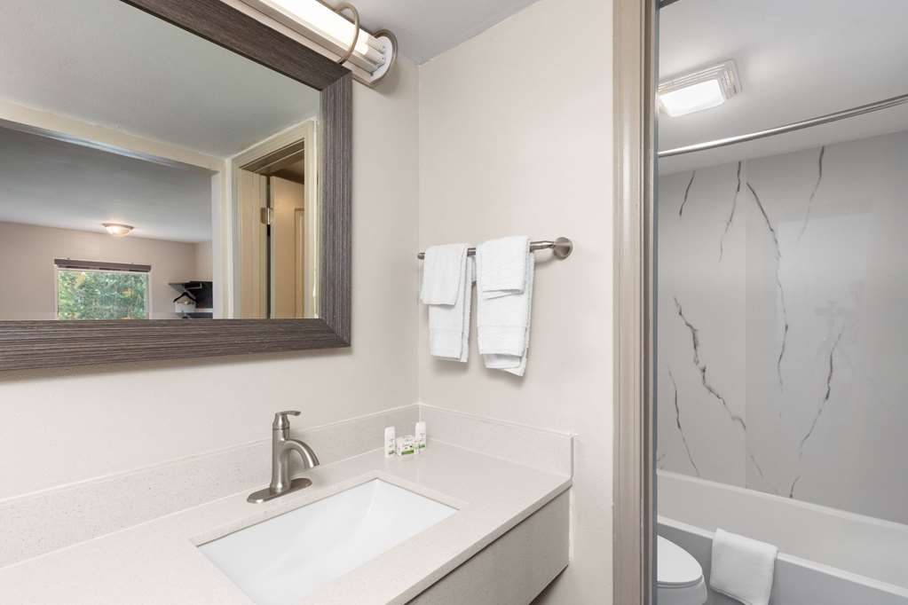 Baymont by Wyndham Dothan - photo 18