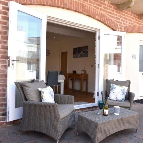 Seaside Mews charming 2 bed cottage close to the sea — 4-Star Luxury Hotel in Eastbourne, United Kingdom