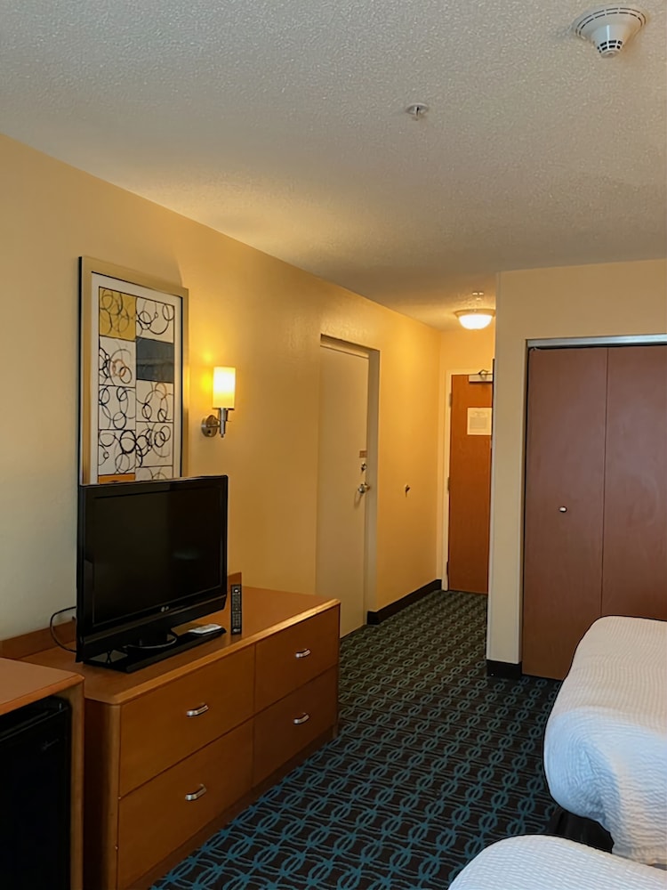 Fairfield Inn & Suites by Marriott Mobile Daphne E Shore - photo 6
