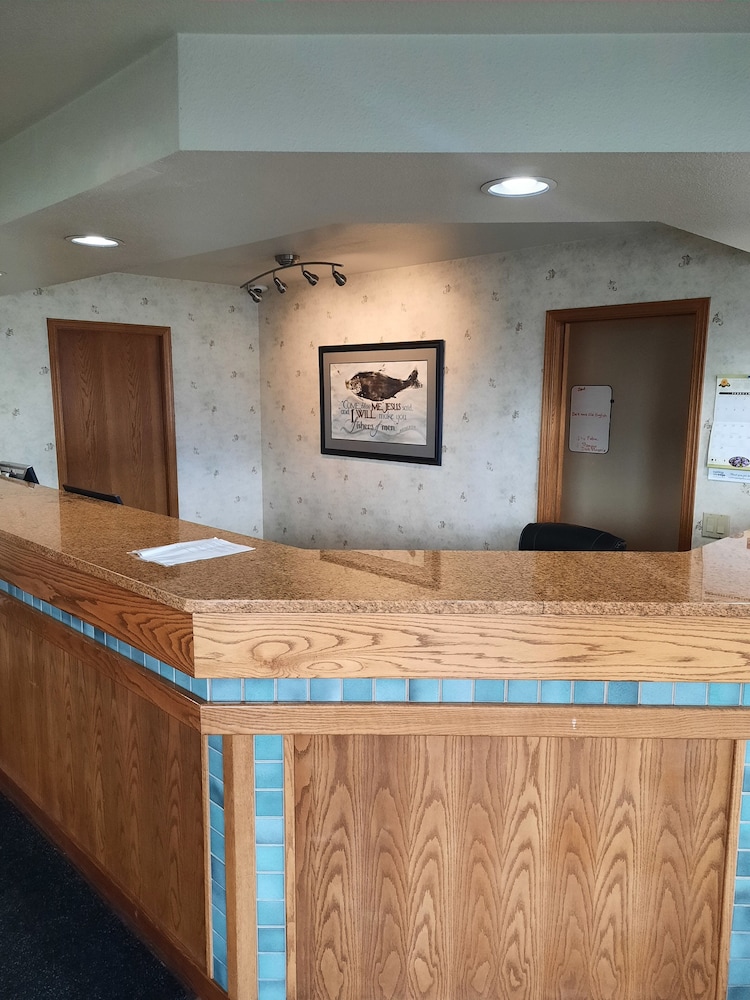 RiverTree Inn & Suites - photo 2