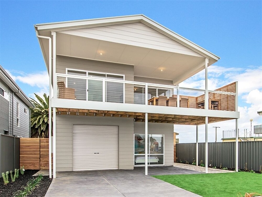 Seas The Day 9678053 — Aldinga Beach