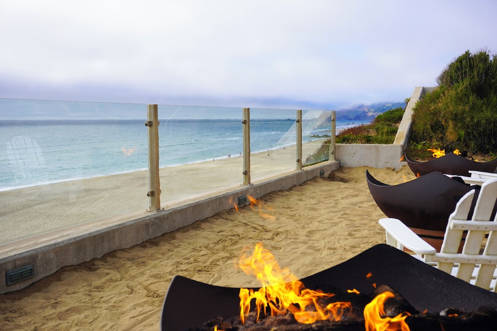 The Coho Oceanfront Lodge - featured photo