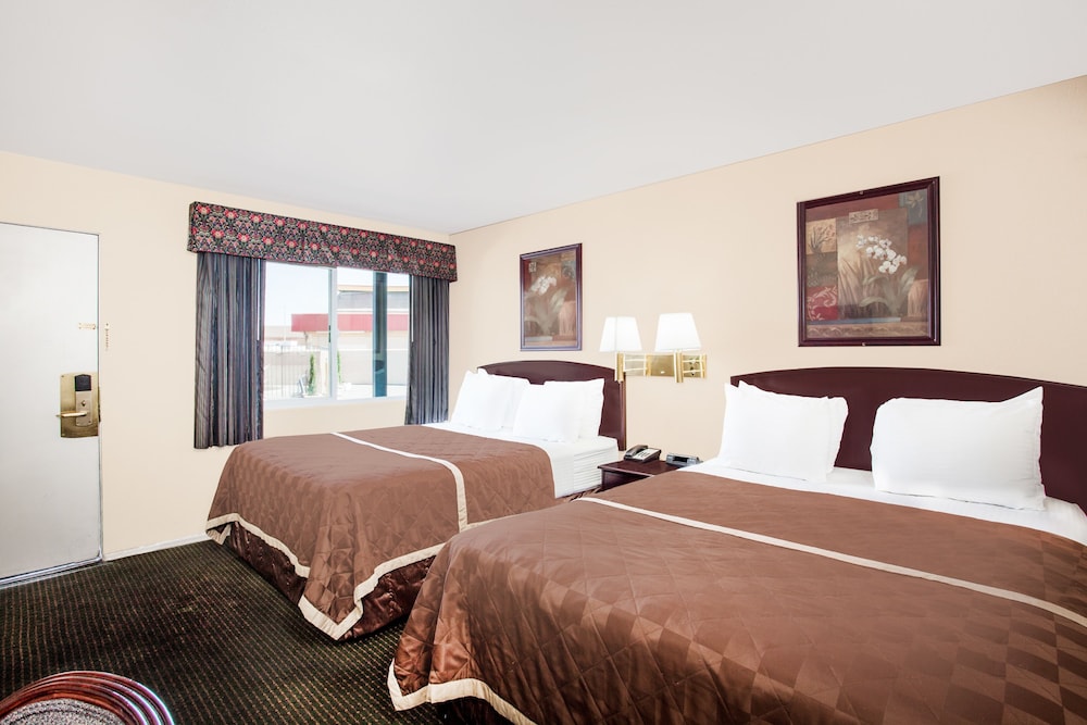 Travelodge by Wyndham Barstow - photo 24