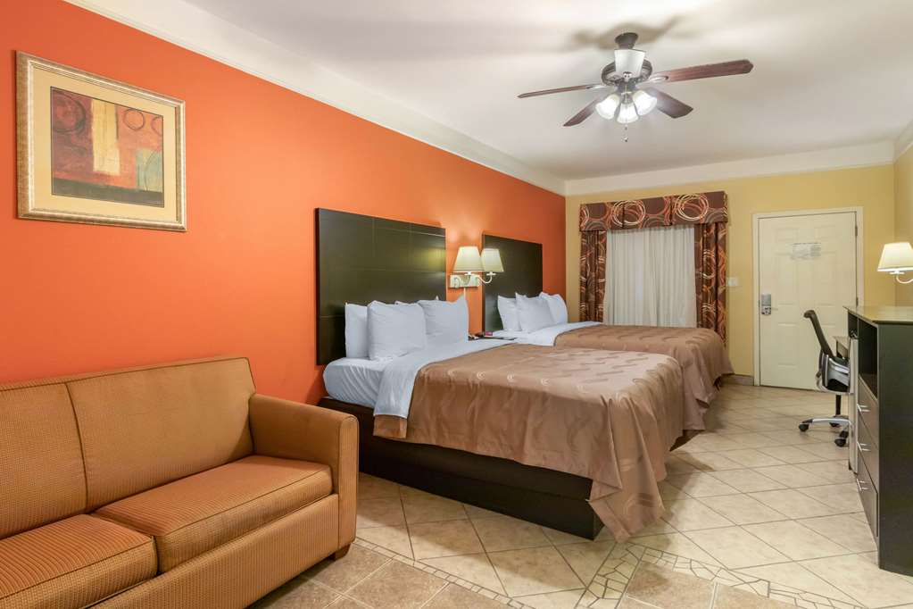 Quality Inn & Suites at The Outlets Mercedes Weslaco - photo 24