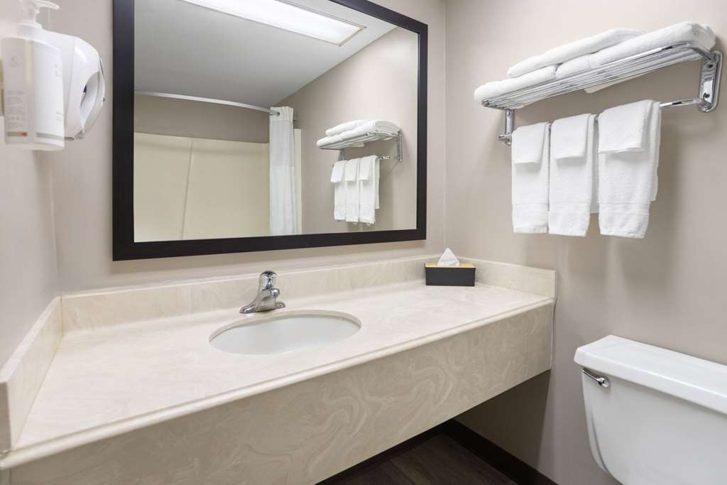 Super 8 by Wyndham Henrietta Rochester Area - photo 17