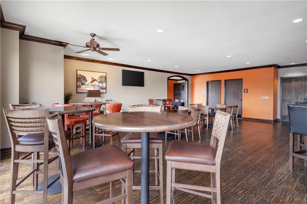 Best Western Plus Cimarron Hotel & Suites - photo 65
