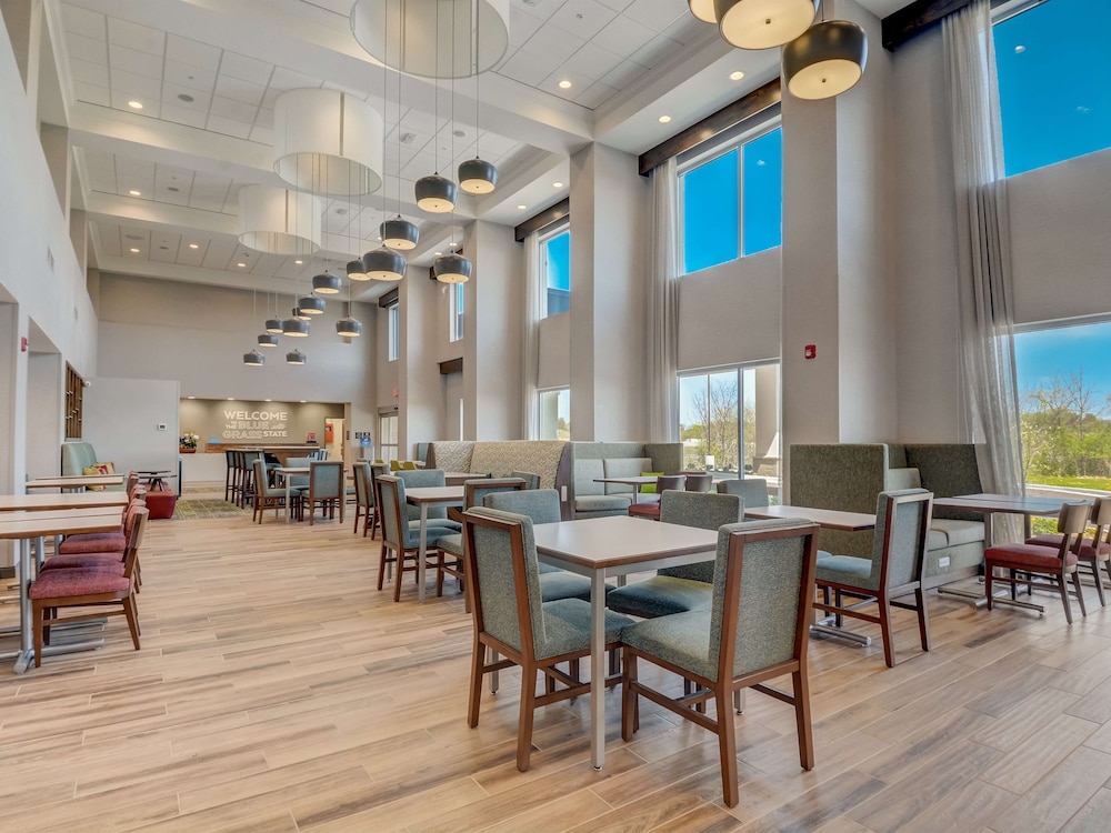 Hampton Inn & Suites Williamstown Ark Encounter KY - photo 2