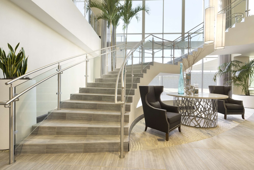 Embassy Suites by Hilton Greenville Downtown Riverplace - photo 5