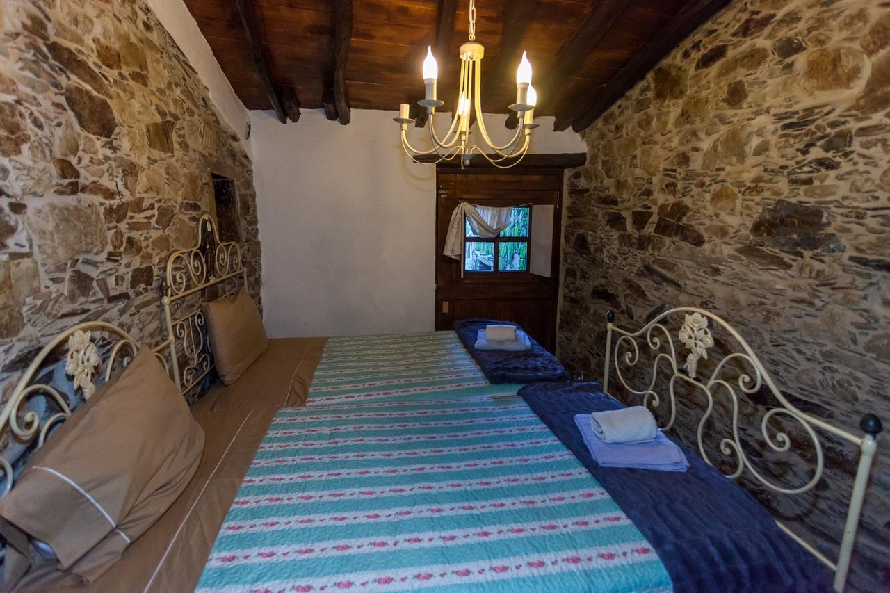 Talasnal Montanhas de Amor in Lousa, Portugal