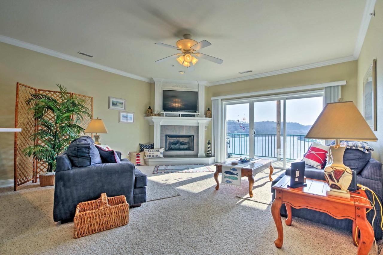 Lakefront Ozark Condo with Balcony And Seasonal Pool — 4-Star Luxury Hotel in Camdenton, United States