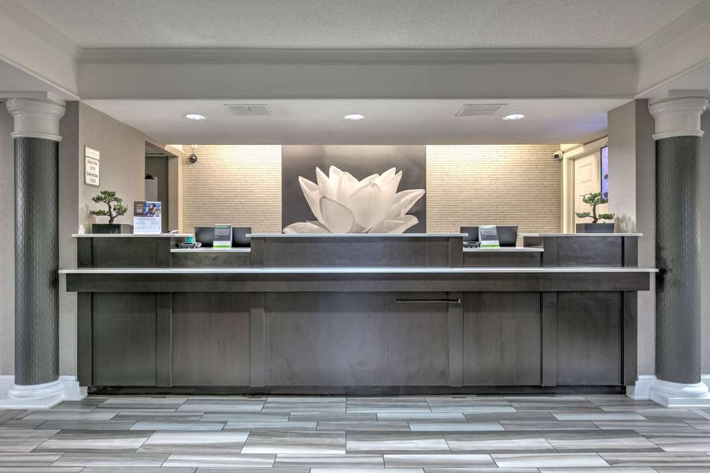 La Quinta Inn by Wyndham Dallas Uptown - photo 17