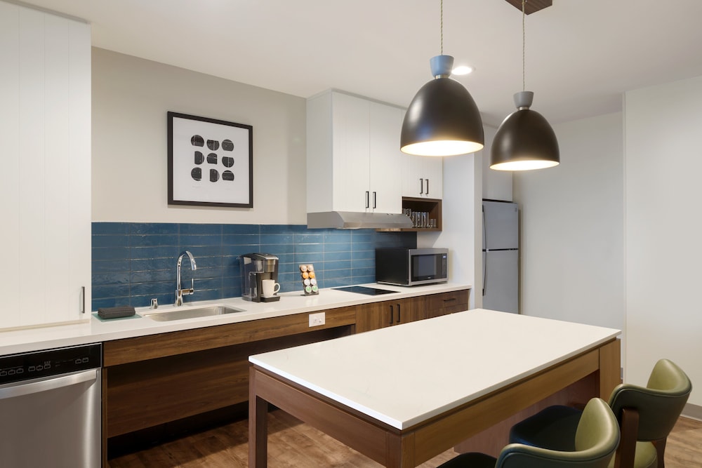 Staybridge Suites Rochester Mayo Clinic Area by IHG - photo 35
