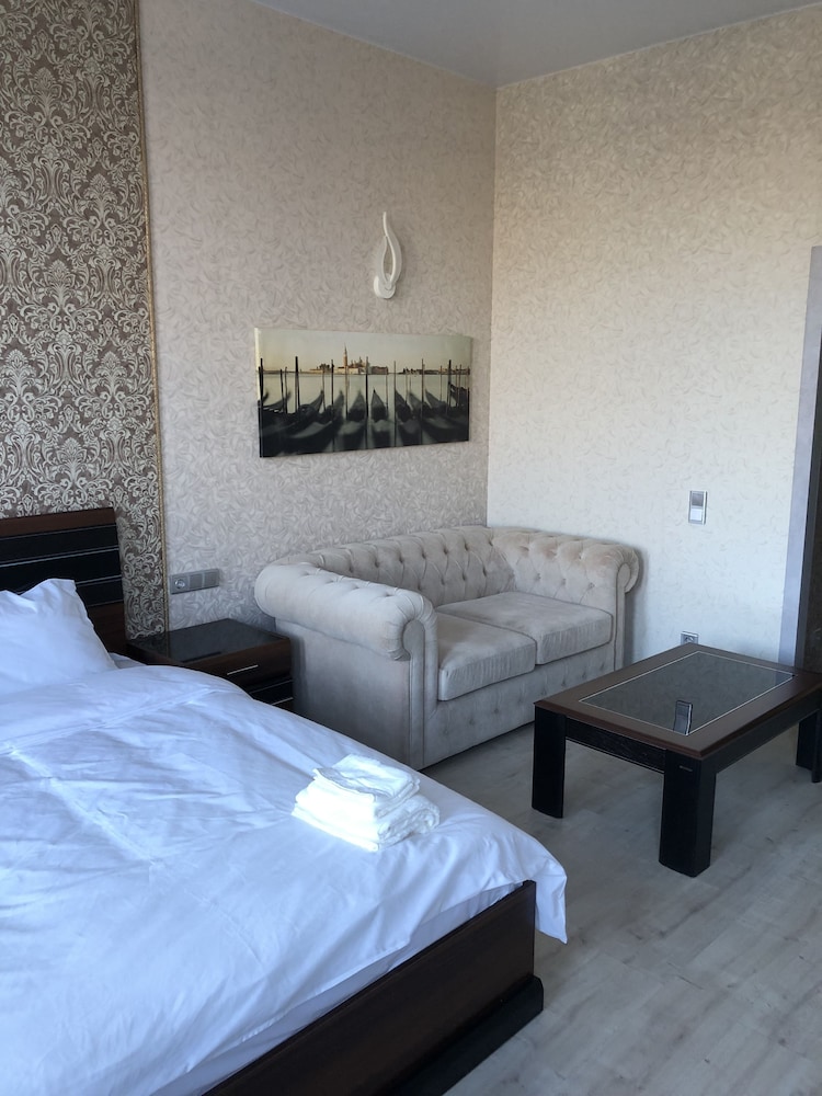 Hotel Astoria74 — hotel in Ozersk