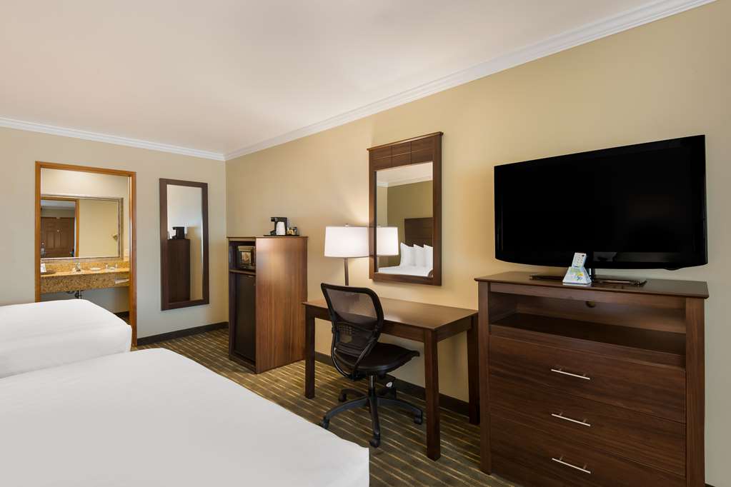 Best Western Holiday Hotel - photo 8