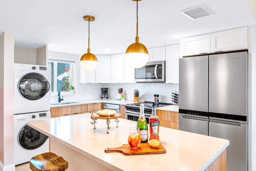 Cocoa Beach Towers by Happy Palm Stays - photo 39