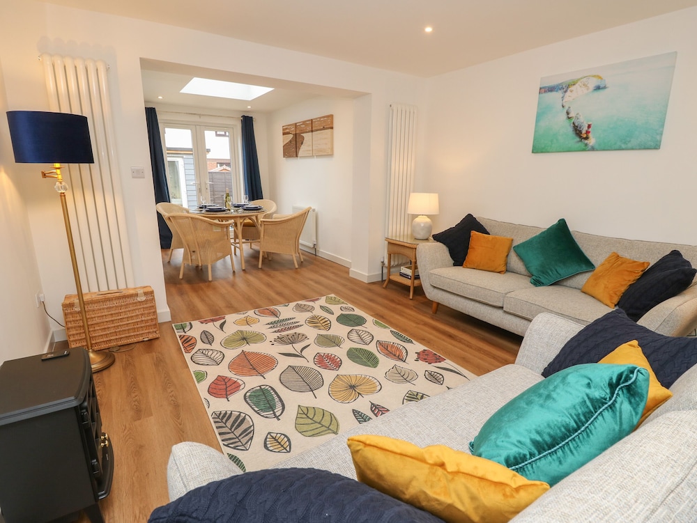 Sandy Cottage — 4-Star Luxury Hotel in Sandown, United Kingdom