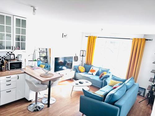 Superbe Apprt Gare de Vert Galant Aeroport Charle de Gaule in Villepinte, France