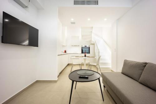 Downtown Properties Loft 2 — 4-Star Luxury Hotel in Athens, Greece