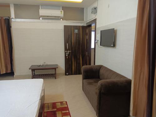 Hotel New Mandpam — Orai — photo 4