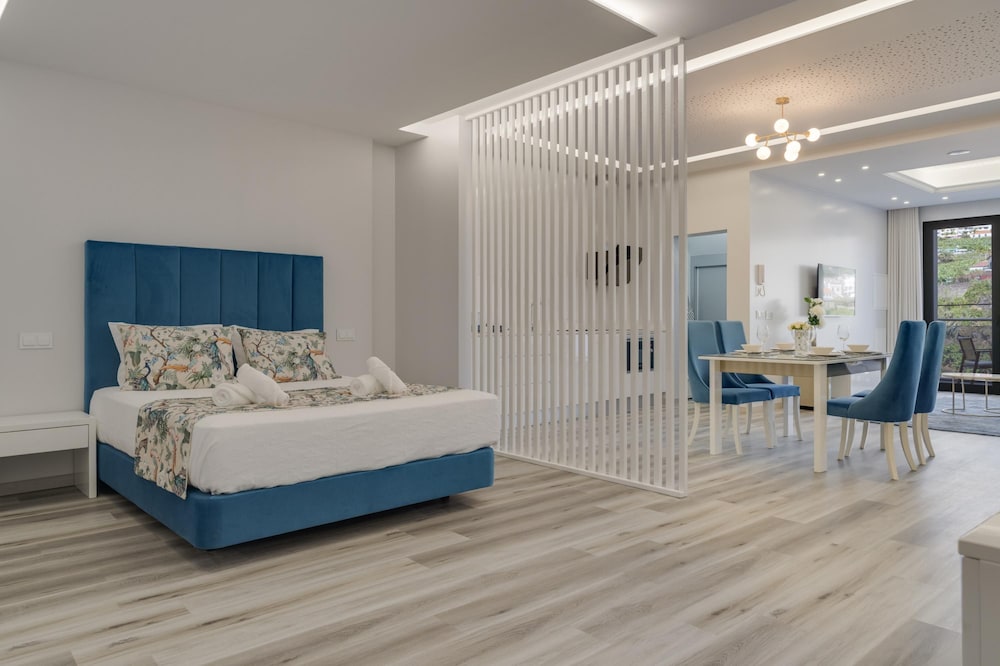 Torre Palace I By Atlantic Holiday — Camara De Lobos