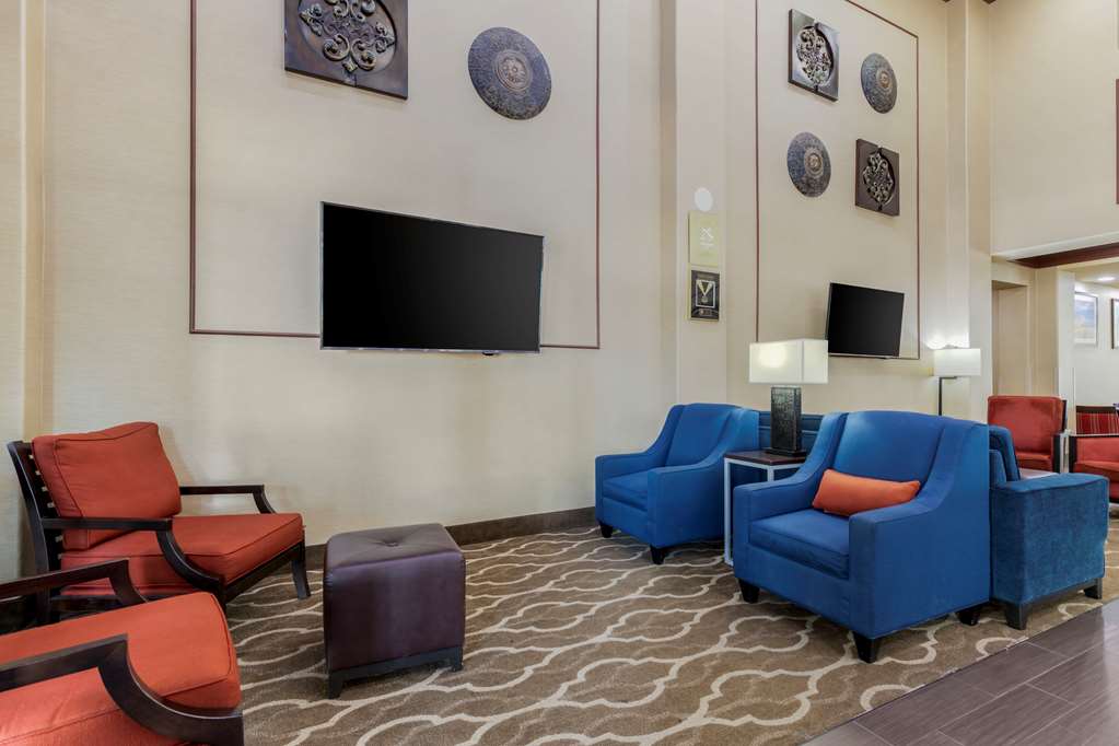 Comfort Suites Pflugerville Austin North - carbon neutral hotel in Pflugerville