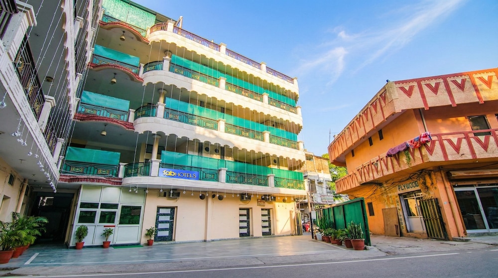 Fabhotel Surya Palace 2 — Chandigarh