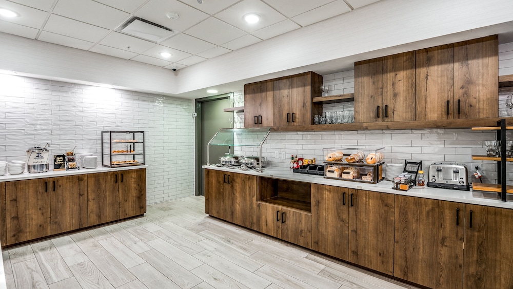 Holiday Inn Dallas Market Ctr Love Field by IHG - photo 35