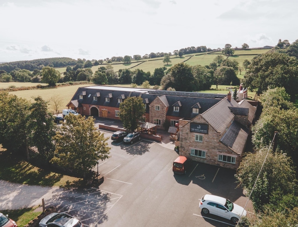 The White Hart Inn — 4-Star Luxury Hotel in Alfreton, United Kingdom