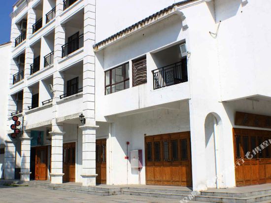 Zhenyangxia Scenic Area Theme Inn - last minute hotel in Yingcheng